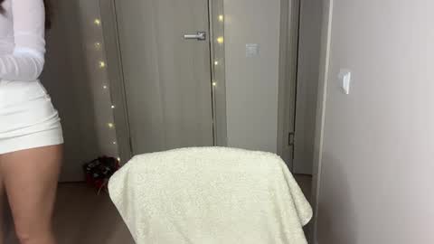 lisa_graham online show from November 18, 5:19 am