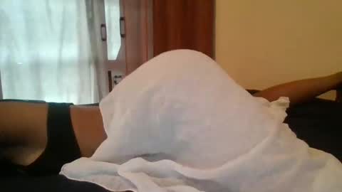 Snapshot of lisa_larry chatting on December 25, 3:50 am lisa larry online show from December 25, 3:50 am