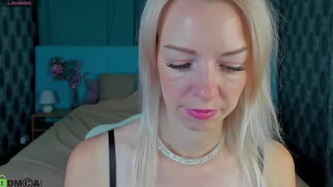 Lisa online show from October 21, 12:36 am