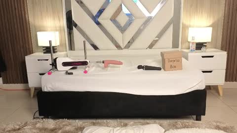 lisa_sweetas online show from February 9, 2:14 am