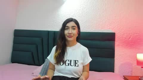 lisa white  online show from January 10, 4:06 am