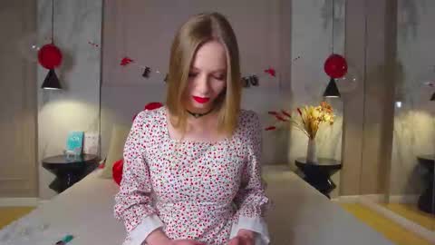 Lisa online show from February 15, 7:44 am