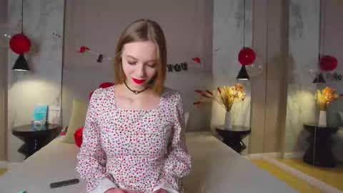 Lisa online show from February 15, 7:51 am