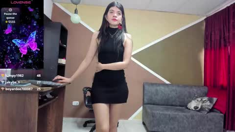 Lisa Gray Independent Model online show from September 24, 7:35 pm