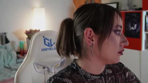   LISA   online show from September 24, 4:06 pm