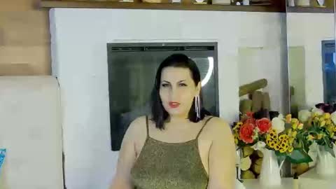 Snapshot of lisamaze chatting on January 10, 9:10 pm SofiaHanson online show from January 10, 9:10 pm