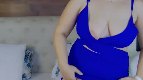 Snapshot of lisamaze chatting on January 28, 7:21 pm SofiaHanson online show from January 28, 7:21 pm