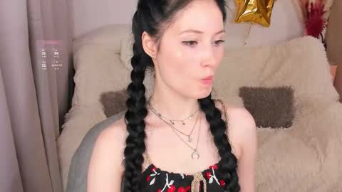 Snapshot of lisamooore chatting on October 8, 4:22 pm Lisa Moore online show from October 8, 4:22 pm