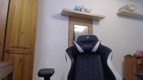 Lisaskybaby online show from March 26, 8:38 am