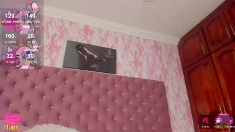 lisawalker_ online show from February 25, 3:09 pm