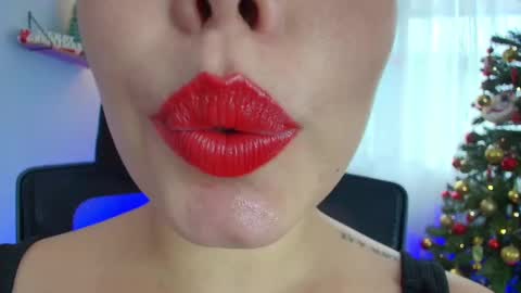Lisbet online show from December 12, 6:53 pm
