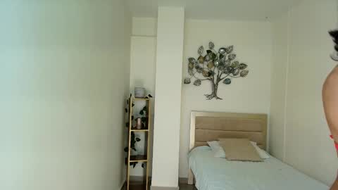 liselotte  online show from November 15, 12:39 pm