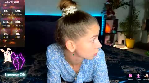 Snapshot of lisi4ka503933 chatting on October 20, 5:05 pm Lisi4ka online show from October 20, 5:05 pm