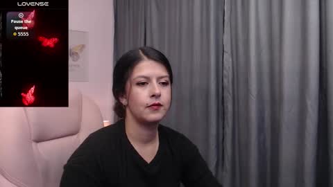 Snapshot of liss_black chatting on October 28, 3:23 am Andrea online show from October 28, 3:23 am