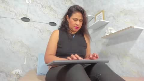 Lisa online show from February 27, 3:04 am