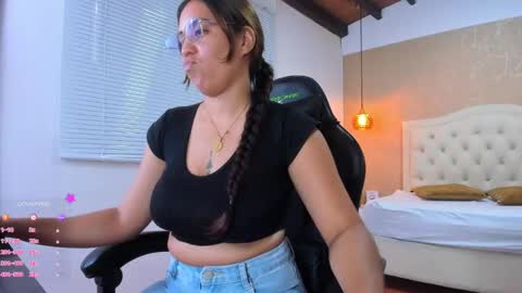 Snapshot of lissa_jhonsoon chatting on March 12, 1:47 am L I S S A online show from March 12, 1:47 am