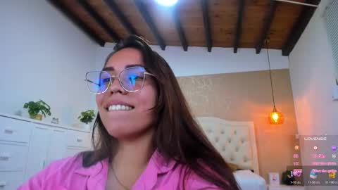 Snapshot of lissa_jhonsoon chatting on February 11, 2:25 am L I S S A online show from February 11, 2:25 am