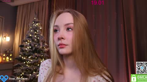Snapshot of lissa_meooow chatting on January 19, 3:18 am your Liza again. Next stream Dec. 1 at 2 or 3 GMT online show from January 19, 3:18 am