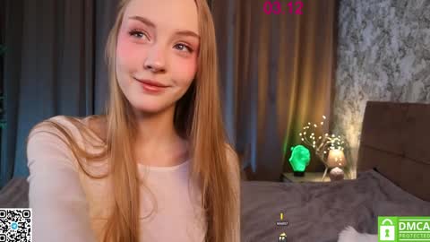 Snapshot of lissa_meooow chatting on December 3, 3:29 am your Liza again. Next stream Dec. 1 at 2 or 3 GMT online show from December 3, 3:29 am