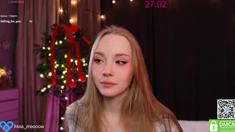 Snapshot of lissa_meooow chatting on February 27, 3:36 am your Liza again. Next stream Dec. 1 at 2 or 3 GMT online show from February 27, 3:36 am