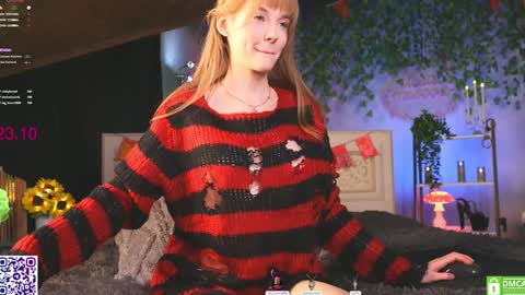 Snapshot of lissa_meooow chatting on October 23, 5:57 am your Liza again. Next stream Dec. 1 at 2 or 3 GMT online show from October 23, 5:57 am