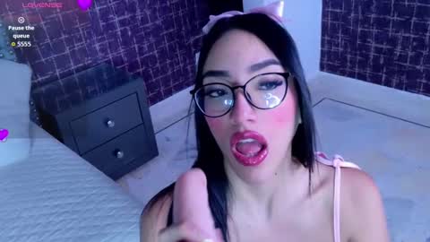 Isaa  online show from September 30, 10:21 am