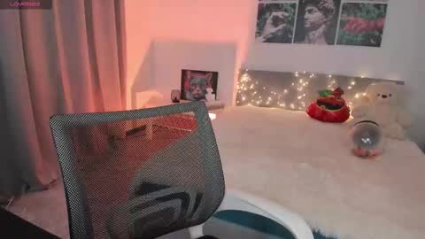 Snapshot of lissameoww chatting on October 22, 2:05 am lissameoww online show from October 22, 2:05 am