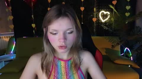 Snapshot of litabrom chatting on February 20, 1:25 am Lena online show from February 20, 1:25 am
