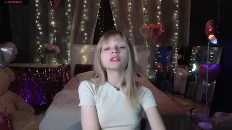 Lena online show from February 21, 10:49 am