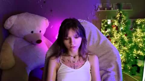 Lena online show from December 17, 9:02 am