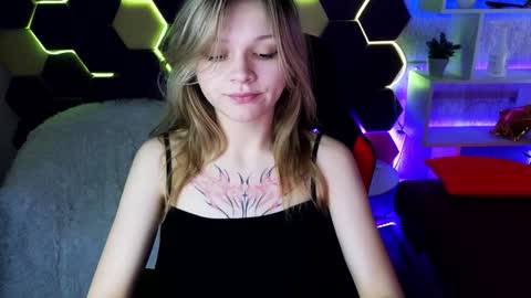 Snapshot of litabrom chatting on February 2, 8:02 am Lena online show from February 2, 8:02 am