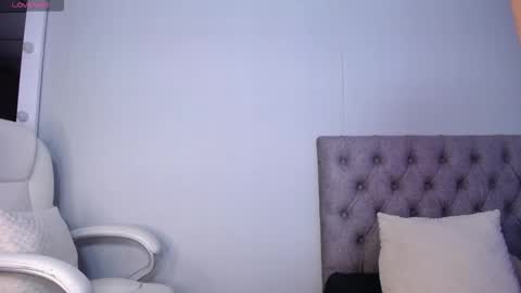 LOLA online show from October 21, 9:13 am