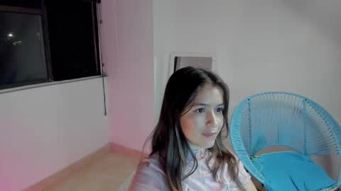 Snapshot of litlle_danni chatting on September 29, 3:22 am Danni online show from September 29, 3:22 am