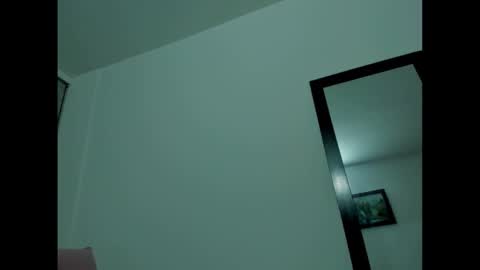 Snapshot of litlle_danni chatting on October 24, 4:08 am Danni online show from October 24, 4:08 am