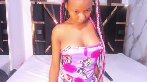 Snapshot of litte_ebony chatting on March 12, 6:53 pm Ashley online show from March 12, 6:53 pm