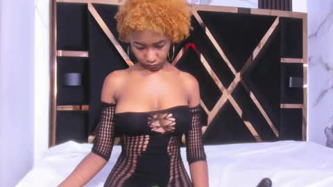 Snapshot of litte_ebony chatting on September 12, 7:21 pm Ashley online show from September 12, 7:21 pm
