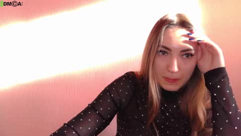 Snapshot of little___angell chatting on December 13, 11:13 am Tina online show from December 13, 11:13 am