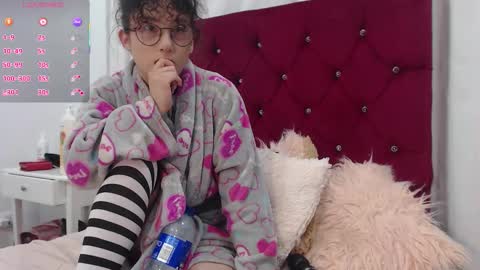 Snapshot of little__amy_ chatting on October 11, 11:40 pm  AMY  online show from October 11, 11:40 pm