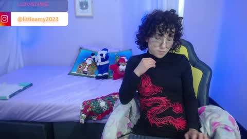  AMY  online show from December 25, 10:27 pm