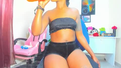 little_africa online show from December 5, 8:11 am