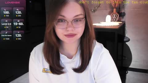 Snapshot of little_bambii_ chatting on January 3, 3:22 pm Eva online show from January 3, 3:22 pm