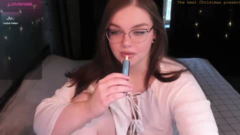 Snapshot of little_bambii_ chatting on December 24, 9:17 am Eva online show from December 24, 9:17 am