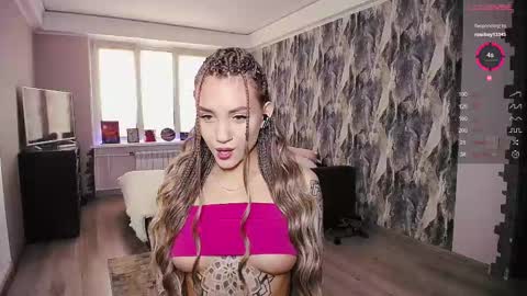 Snapshot of little_birdy chatting on March 11, 9:56 am Birdy online show from March 11, 9:56 am