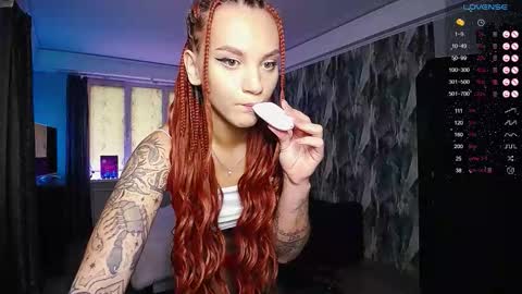 Snapshot of little_birdy chatting on September 23, 9:40 am Birdy online show from September 23, 9:40 am