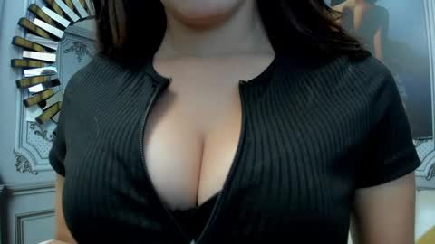 Snapshot of little_doll_4u chatting on February 7, 10:19 am ANNI online show from February 7, 10:19 am