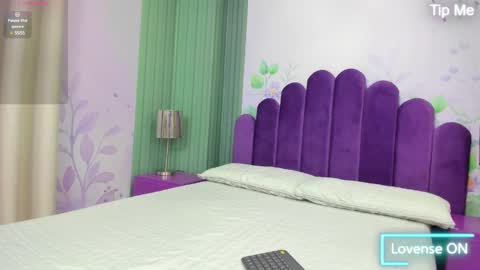 Snapshot of little_doll_4u chatting on February 6, 10:25 am ANNI online show from February 6, 10:25 am