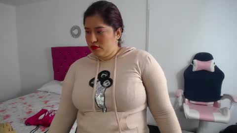 mai rojas online show from December 30, 6:16 pm