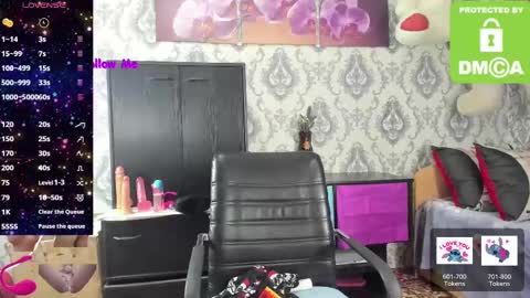 Snapshot of little_letti chatting on February 13, 3:39 am Letti online show from February 13, 3:39 am