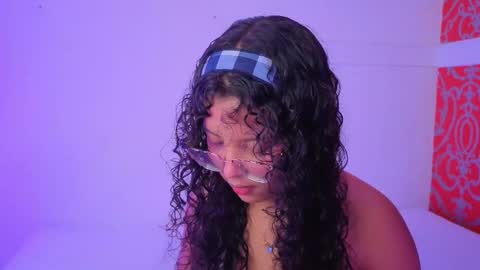 Snapshot of little_lilith_apple chatting on September 24, 7:13 pm little_lilith_apple online show from September 24, 7:13 pm