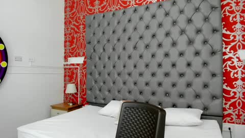 Snapshot of little_lilith_apple chatting on January 14, 2:40 am little_lilith_apple online show from January 14, 2:40 am